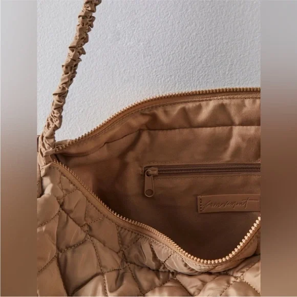 Free people Run About Sling Bag - Picture 4 of 9